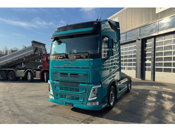 Tractor unit VOLVO FH 540