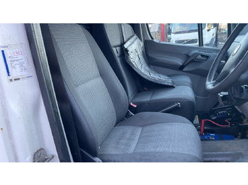 Panel van VOLKSWAGEN CRAFTER CR50 PLUS 2.5 TDI: picture 5 Panel van VOLKSWAGEN CRAFTER CR50 PLUS 2.5 TDI: picture 5