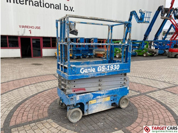 Scissor lift GENIE
