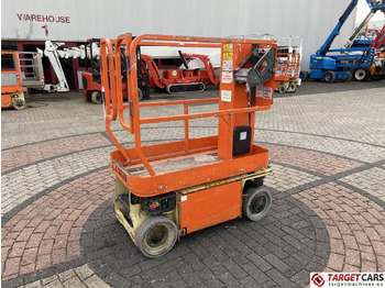 Vertical mast lift JLG