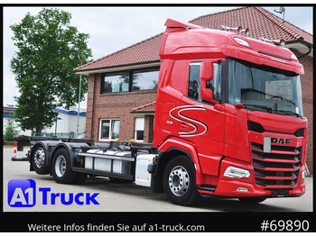 Container transporter/ Swap body truck DAF XF 480