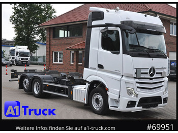 Container transporter/ Swap body truck MERCEDES-BENZ