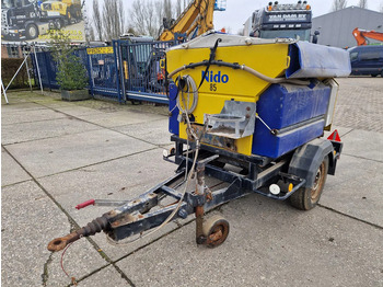 Sand/ Salt spreader