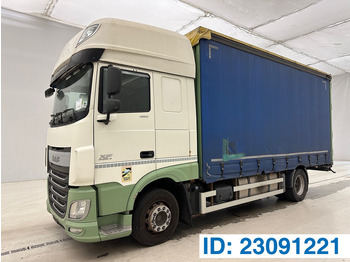 Curtain side truck DAF XF 460