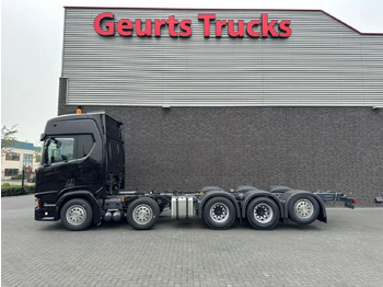 Cab chassis truck SCANIA R