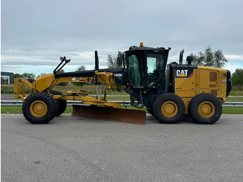 Grader CATERPILLAR 140M