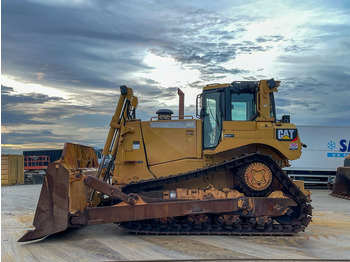 Bulldozer CATERPILLAR D8T