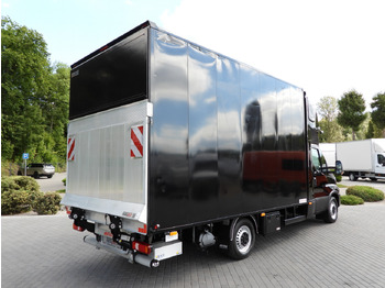Closed box van IVECO DAILY 35S18 BOX LIFT 8 PALLETS WEBASTO CRUISE CONTROL NAVIGATION LED LIGHTS PNEUMATICS AIR CONDITIONING 180HP: picture 3 Closed box van IVECO DAILY 35S18 BOX LIFT 8 PALLETS WEBASTO CRUISE CONTROL NAVIGATION LED LIGHTS PNEUMATICS AIR CONDITIONING 180HP: picture 3