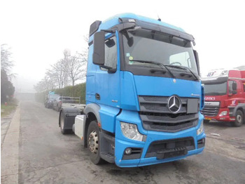 Tractor unit Mercedes-Benz Actros 1842 LS EUR6: picture 3