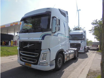 Tractor unit VOLVO FH 420