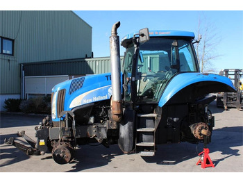 Farm tractor NEW HOLLAND T8000