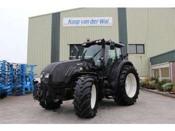 Farm tractor VALTRA T162
