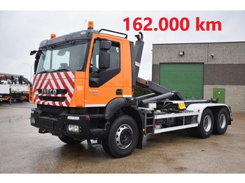Hook lift truck IVECO Trakker