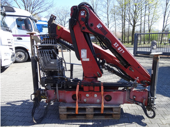 Truck mounted crane HIAB