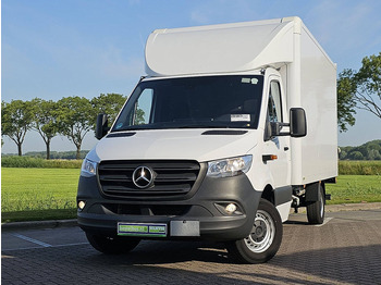 Closed box van MERCEDES-BENZ Sprinter 317