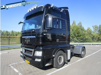 Tractor unit MAN TGX18.400: picture 1