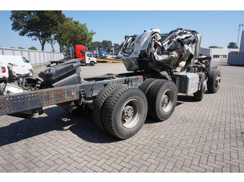 Interior photo 1: Cab chassis truck Renault C460 / 8X4 / BIG AXLE / FULL STEEL / 2 X LENKACHSE / EURO-6 / 2022