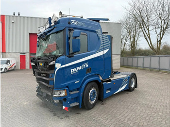 Tractor unit SCANIA