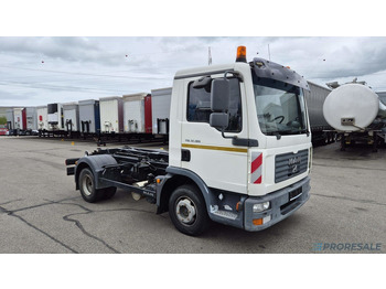 Hook lift truck MAN TGL 12.180