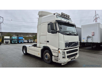 Tractor unit VOLVO FH13 440