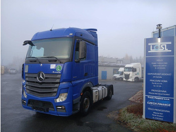 Tractor unit MERCEDES-BENZ Actros 1845