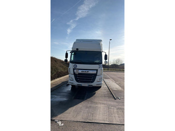 Tractor unit DAF CF 450