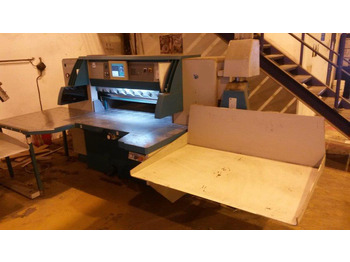 Paper cutting machine