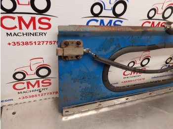 Window and parts Ford 7710, 10, 600, Tw Q Cab Series, Bottom Rear Panel Windows 83947037: picture 2