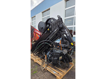 Truck mounted crane HIAB