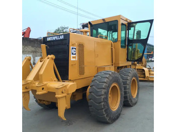 Grader CATERPILLAR 140H
