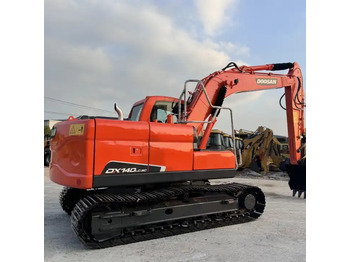 Crawler excavator DOOSAN DX140