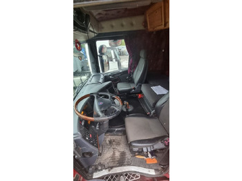 Interior photo 1: Tipper Scania R560