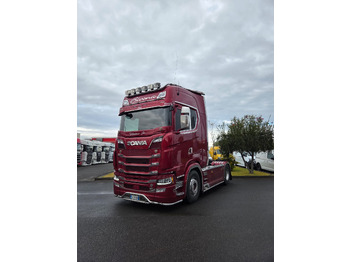 Tractor unit SCANIA S 770