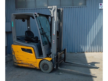 Electric forklift JUNGHEINRICH EFG