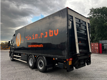 Box truck Volvo FM 9.300 Globe 6x2, Euro 5: picture 4