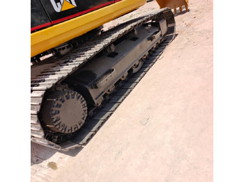 Crawler excavator CAT 320 B L: picture 3