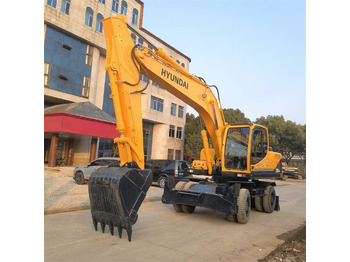 Crawler excavator HYUNDAI