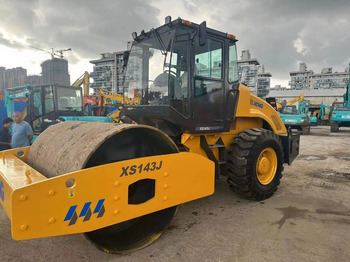 Compactor XCMG XS143