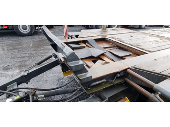Low loader trailer Goldhofer TU-L 3-24/80 Tieflader 10.00 m Ladefläche: picture 2 Low loader trailer Goldhofer TU-L 3-24/80 Tieflader 10.00 m Ladefläche: picture 2