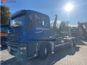Hook lift truck MAN