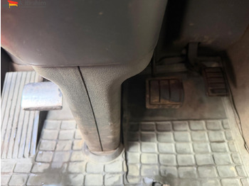 Volvo FH12-420 8x2 Fahrzeugpapiere Schweiz leasing Volvo FH12-420 8x2 Fahrzeugpapiere Schweiz: picture 2