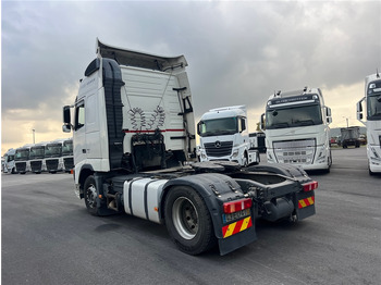 Tractor unit Volvo FH 480: picture 4