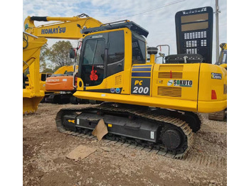 Crawler excavator Komatsu PC200-8: picture 5