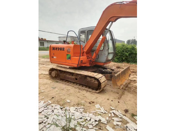 Mini excavator HITACHI EX60-5: picture 2