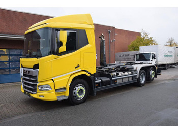 Hook lift truck DAF XG 450