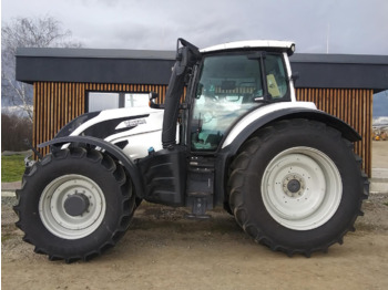 Farm tractor VALTRA T254
