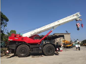 Rough terrain crane TADANO