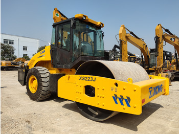 XCMG XS223J Roller Road leasing XCMG XS223J Roller Road: picture 4