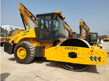 XCMG XS223J Roller Road leasing XCMG XS223J Roller Road: picture 5