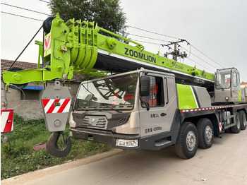Mobile crane ZOOMLION ZTC550
